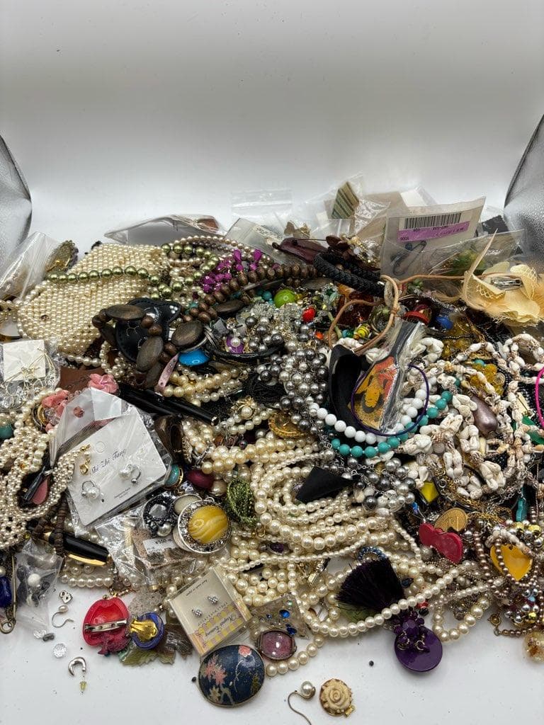 4kg イミテーション　まとめ　アクセサリー　メッキ　パール　18K含　⑩　遺品