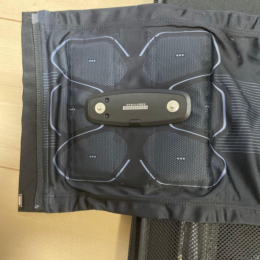 SIXPAD EMSトレーニングパッド 収納ケース付き　値下げ