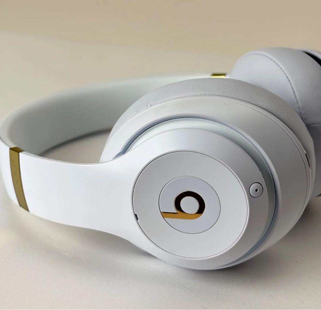 Beats Studio 3ワイヤレスヘッドフォン ホワイト