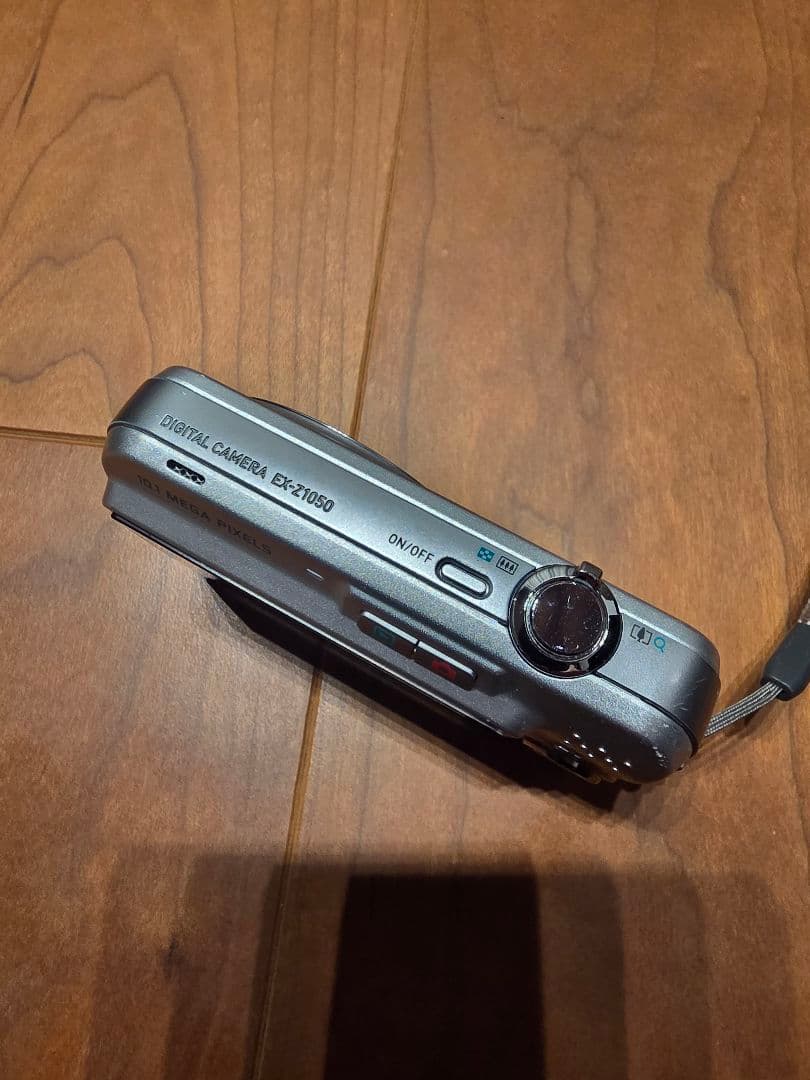 カシオ CASIO EXILIM EX-Z1050