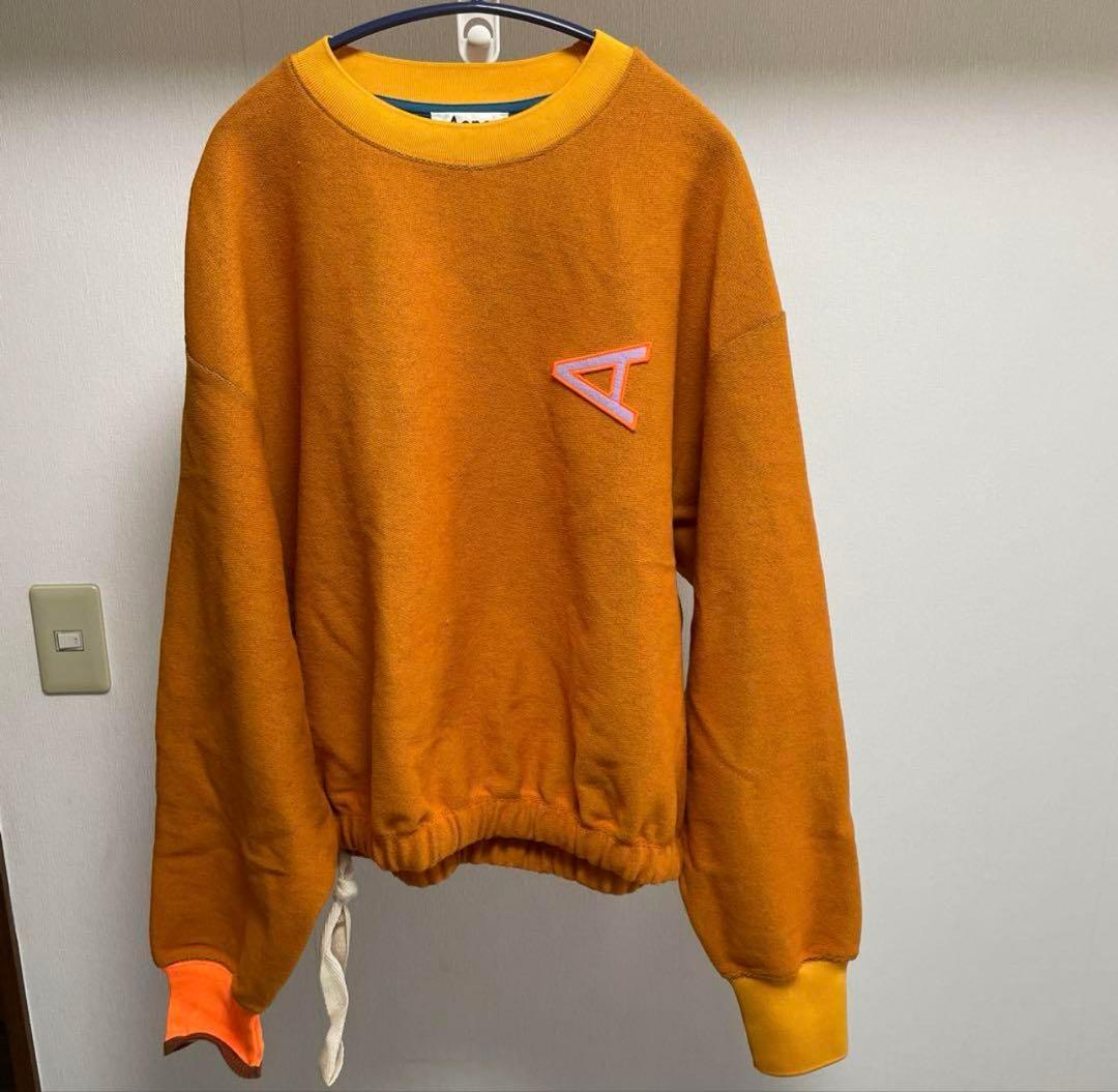 acne スウェット