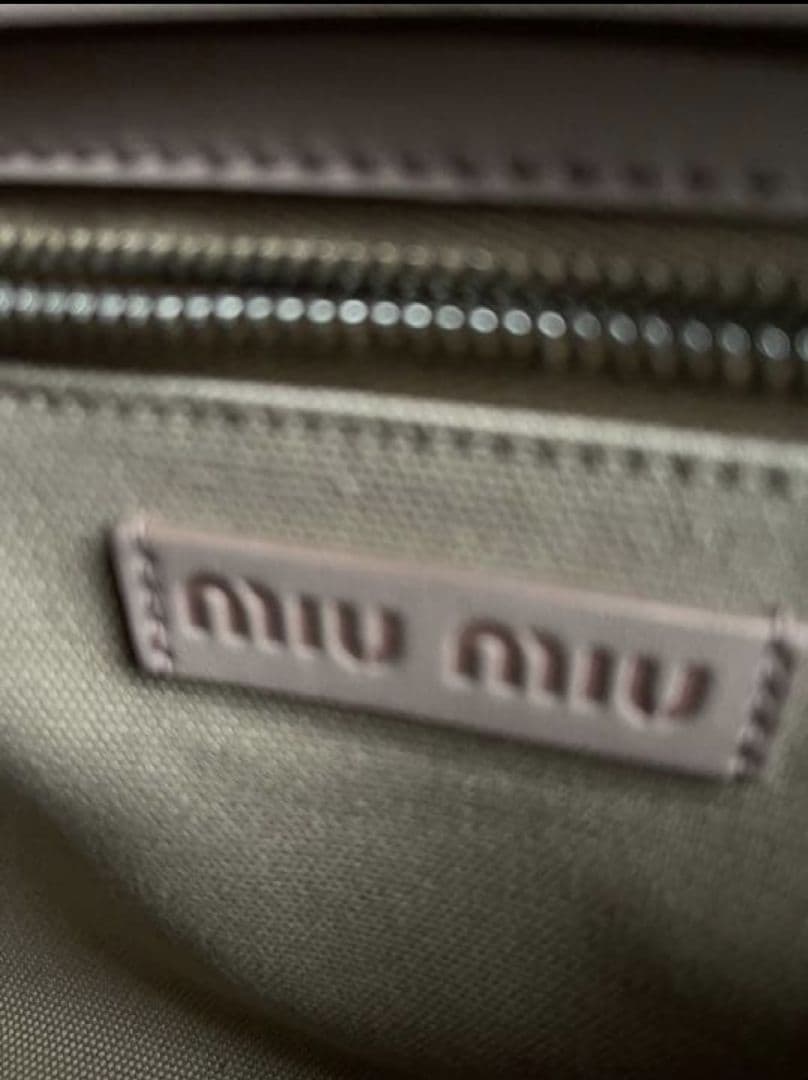 ミュウミュウトートバッグ