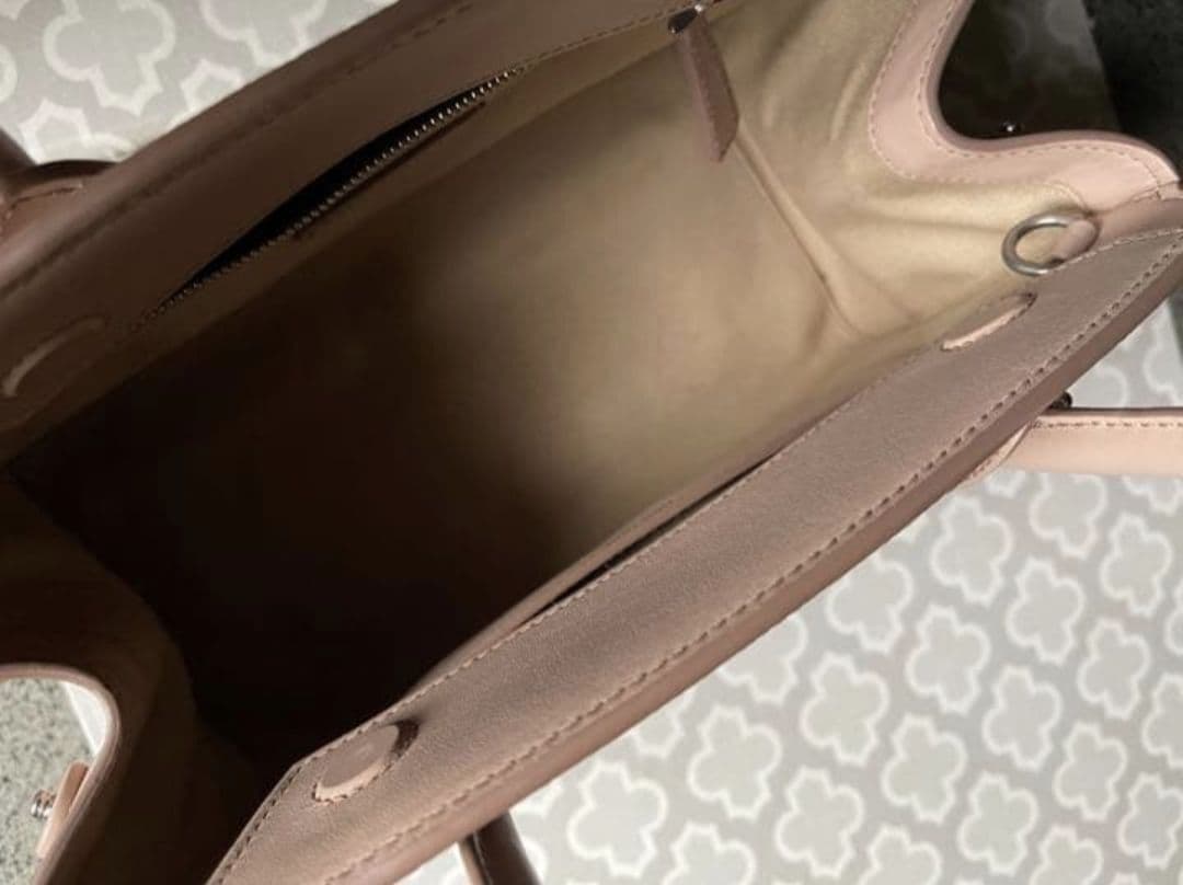 ミュウミュウトートバッグ