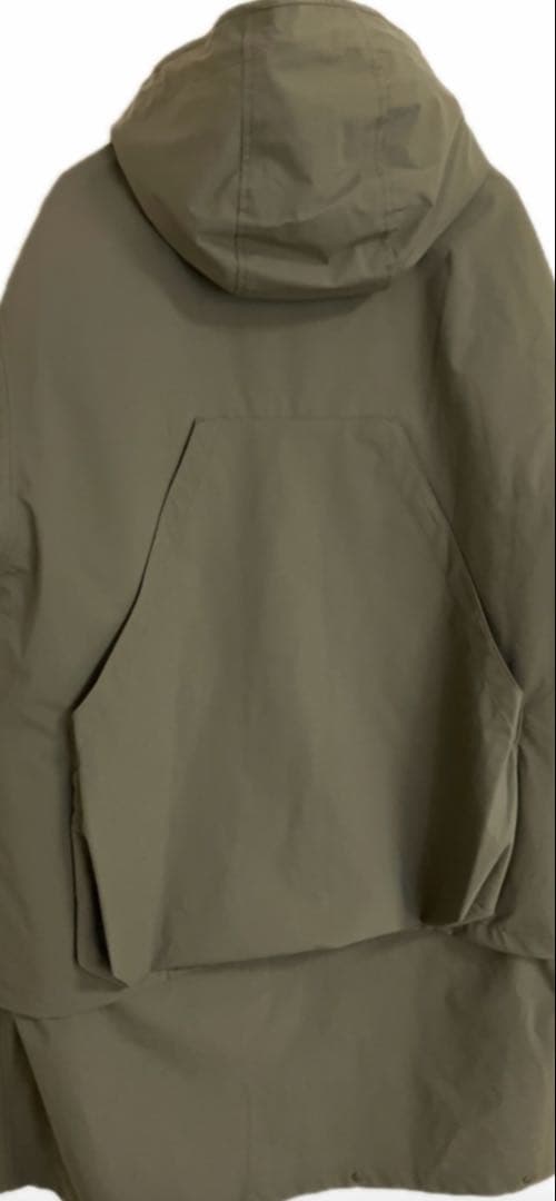 早い者勝ち　GU エンジニアードガーメンツ パデッドシェルパーカー　L