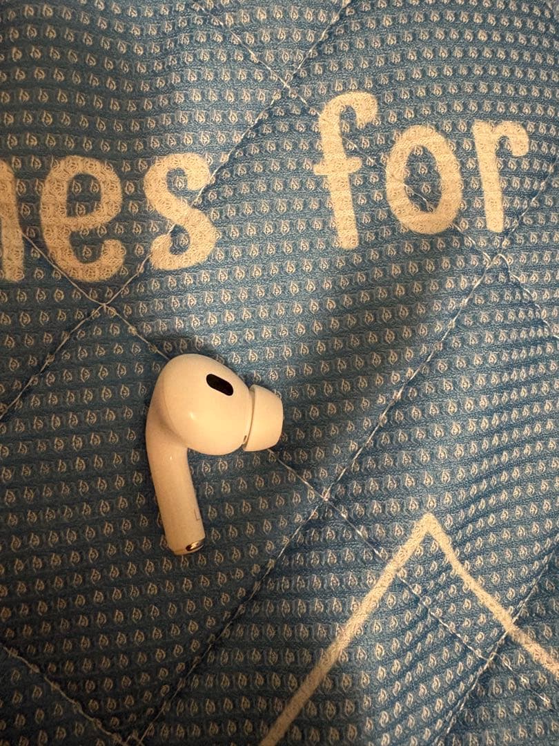 新品未使用AirPodsプロ第二世代左耳