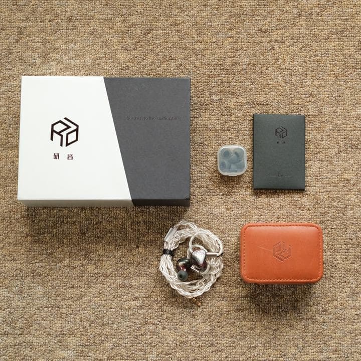 Yanyin Canon（4.4mmプラグ） イヤホン【付属品完備】