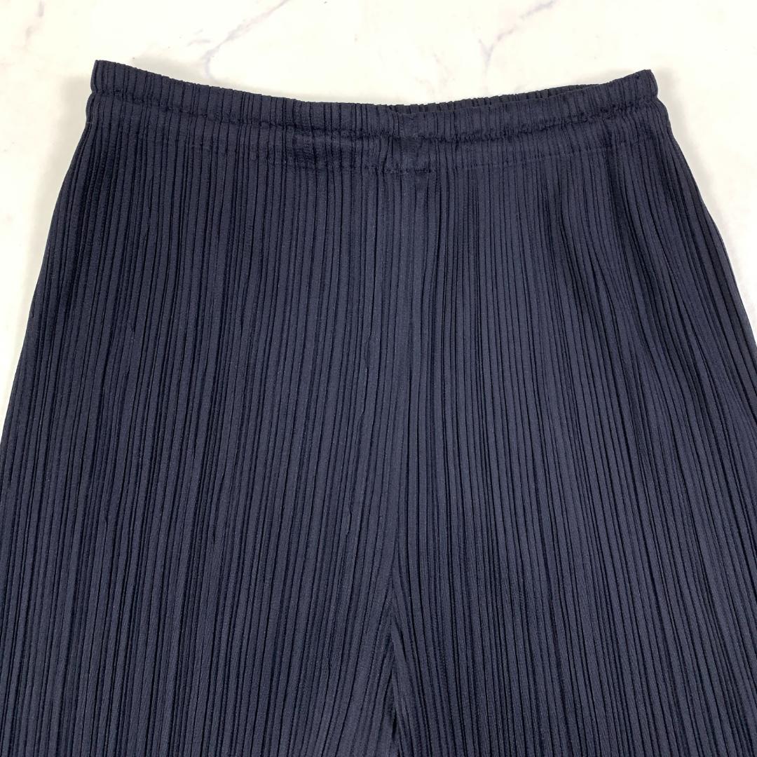 LA5413 イッセイ ミヤケ プリーツ ハーフパンツ ネイビー M