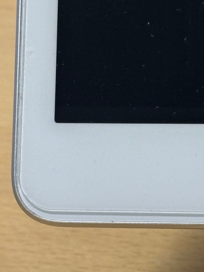 iPad (第8世代) 128GB Wi-Fi シルバー　A2270 画面割れ