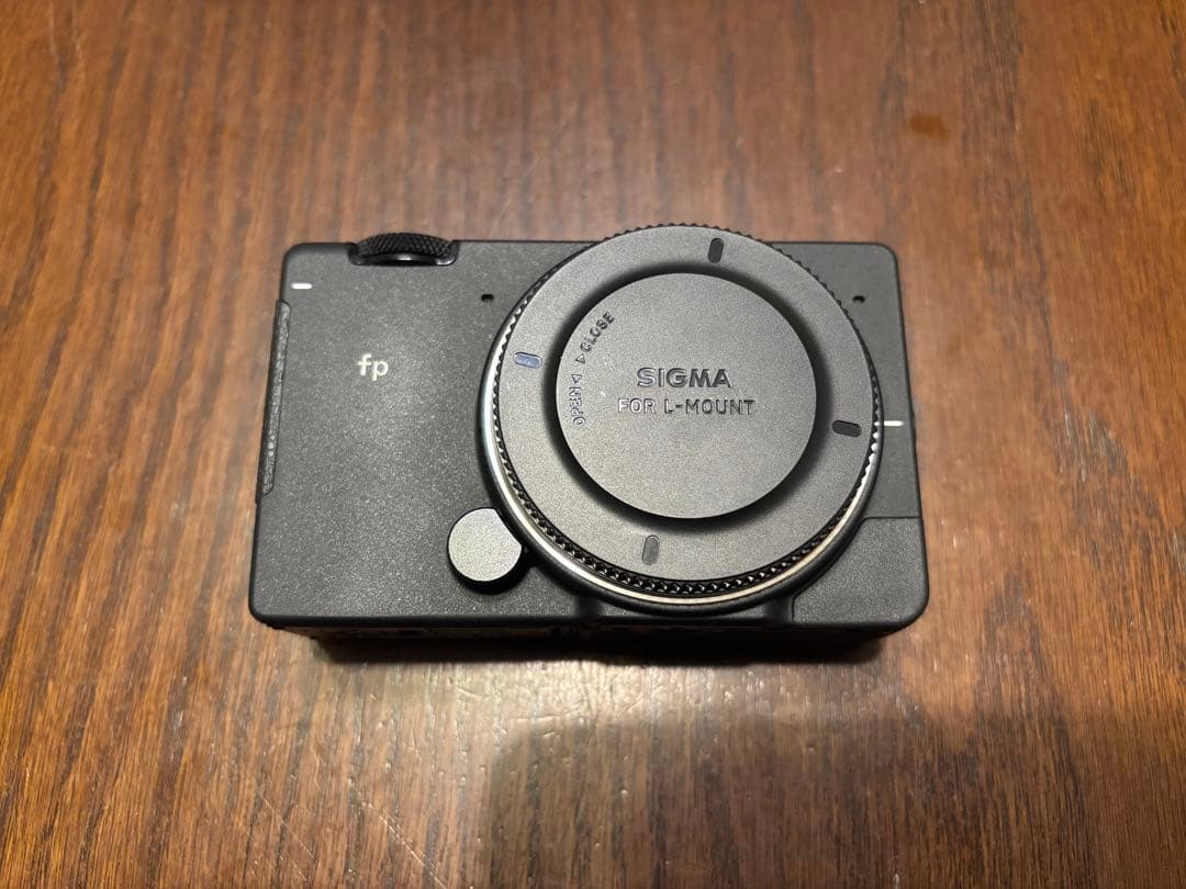 SIGMA fp ミラーレスカメラ