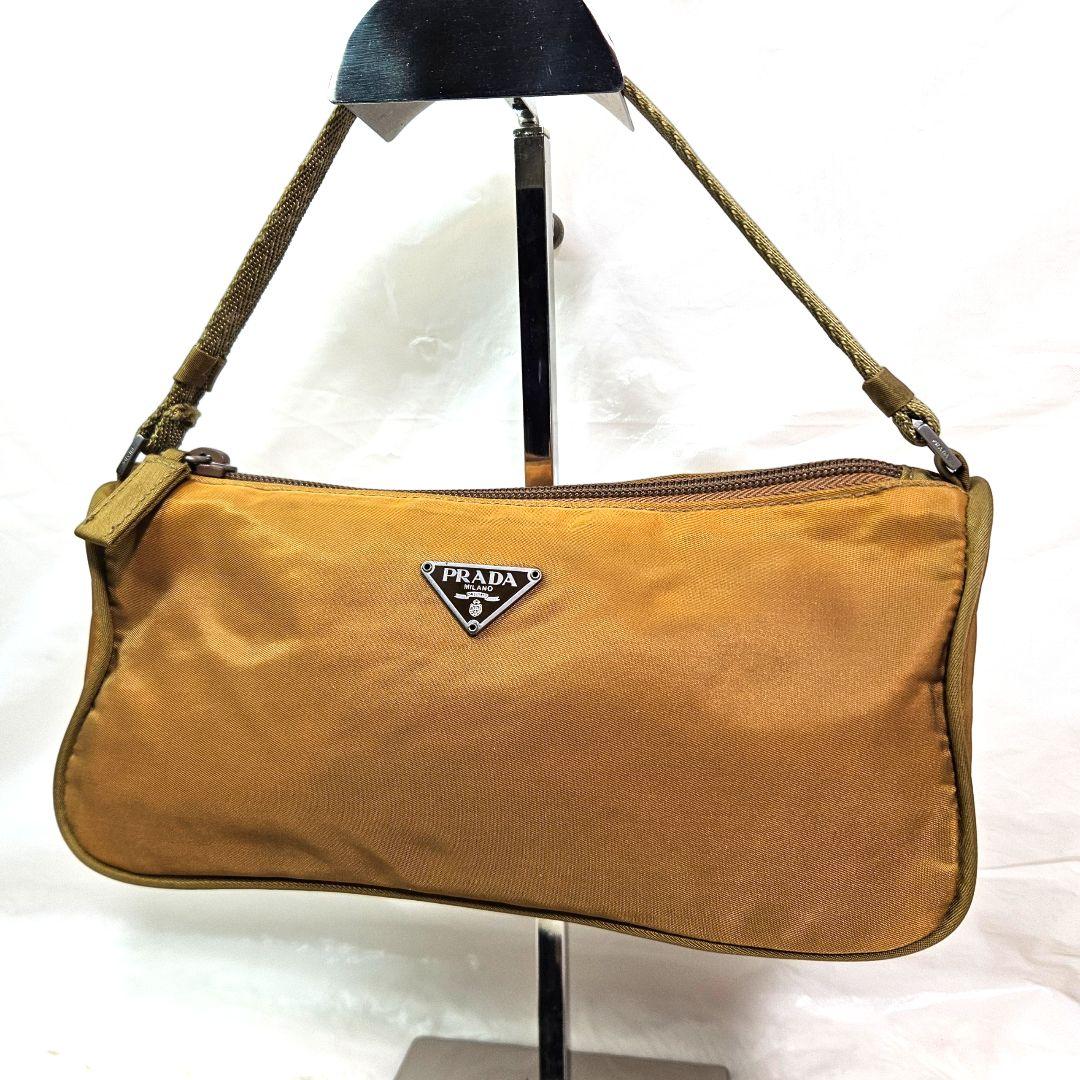 PRADA アクセサリーポーチ 三角ロゴ ナイロン オレンジ