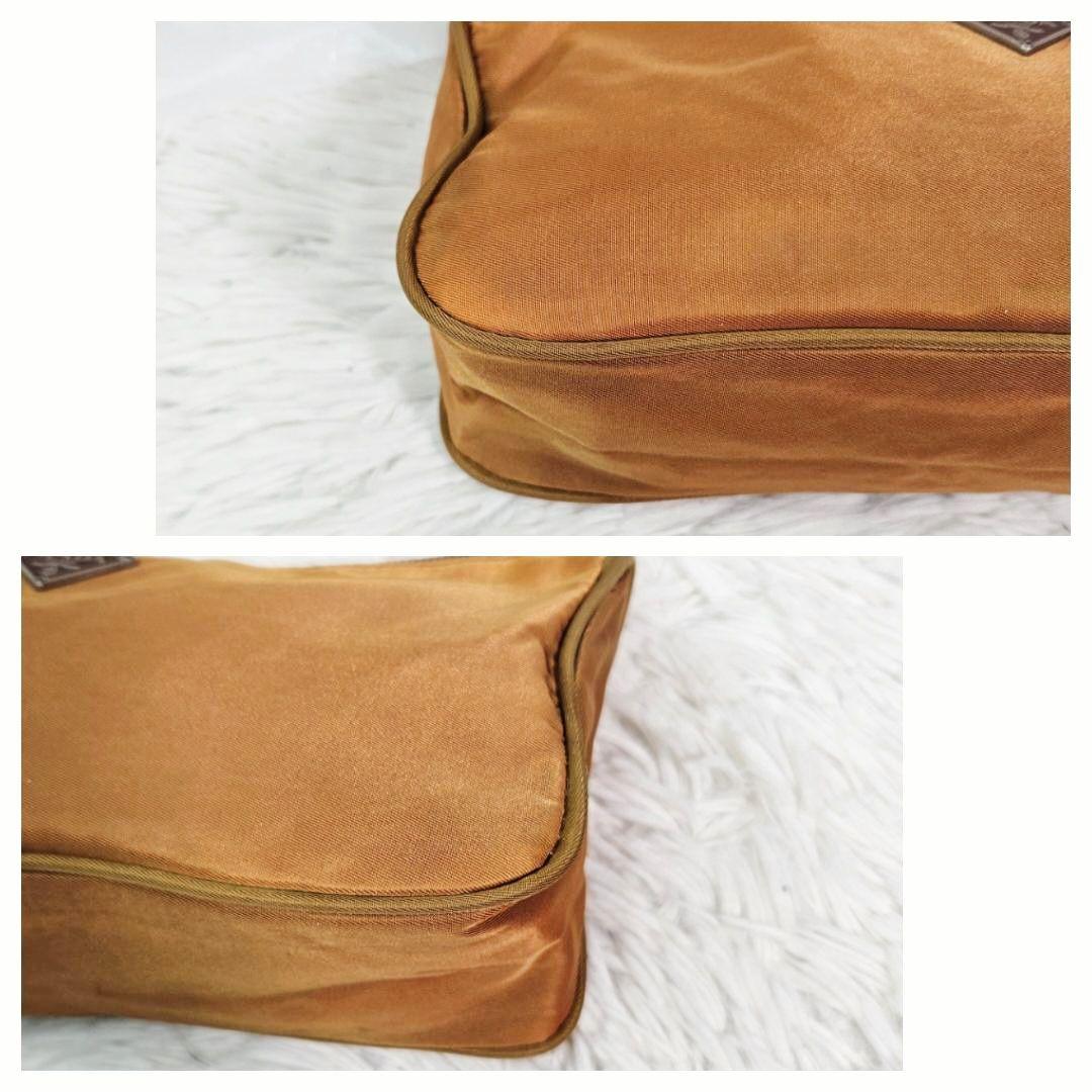 PRADA アクセサリーポーチ 三角ロゴ ナイロン オレンジ