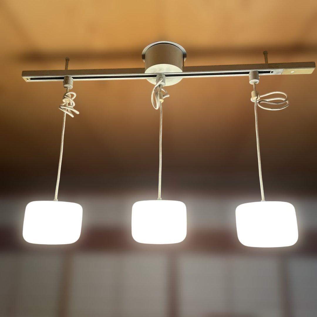 無印良品　ガラスペンダントライト　3連　レールシステム