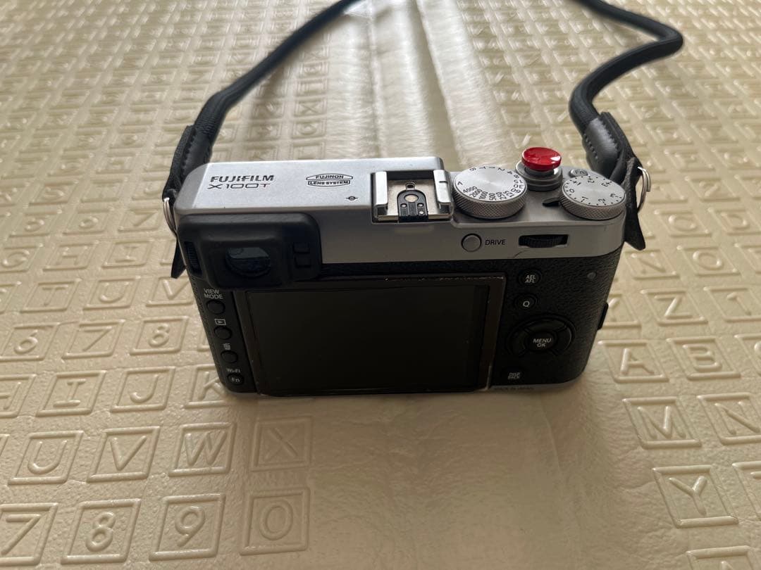 パ*コ様 最終値引き Fujifilm X100T コンパクトデジタルカメラ