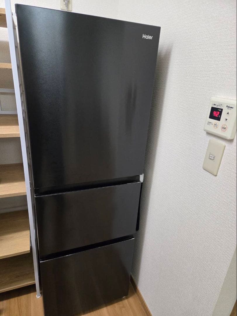 送料込み ハイアール 冷凍冷蔵庫 2022年製 286L JR-CV29A