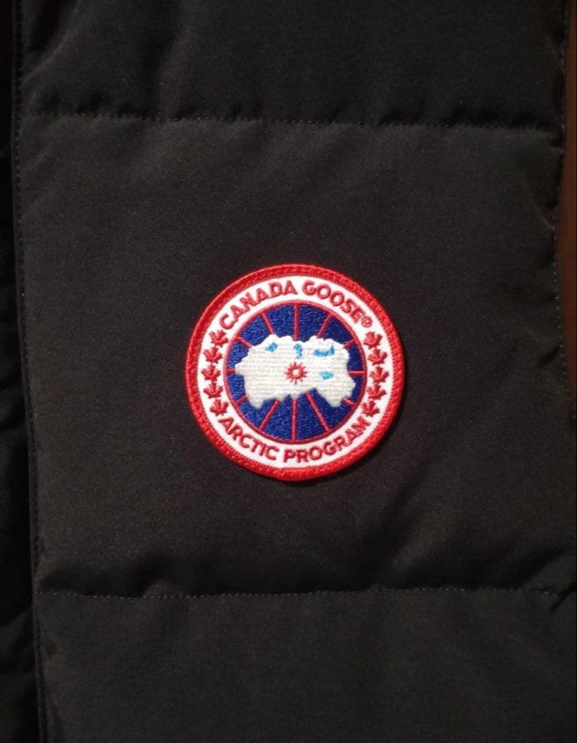 カナダグース ダウンベスト S