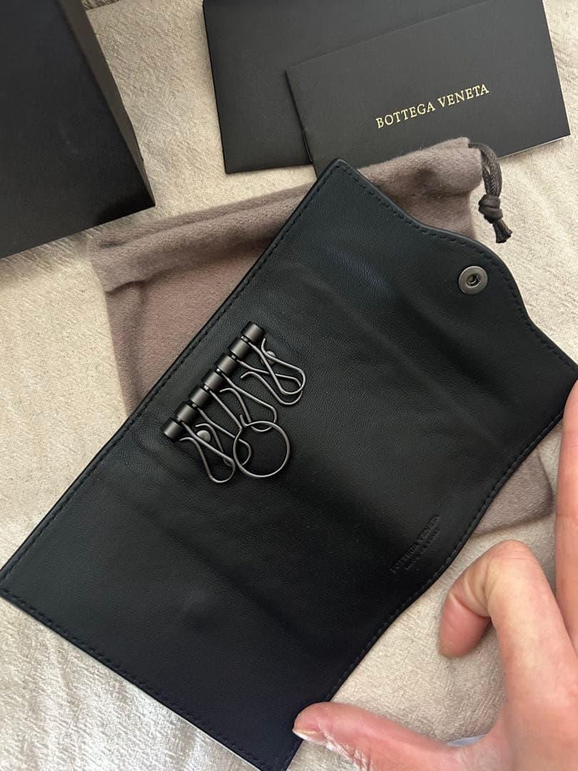 Bottega Veneta ブラック レザー キーケース