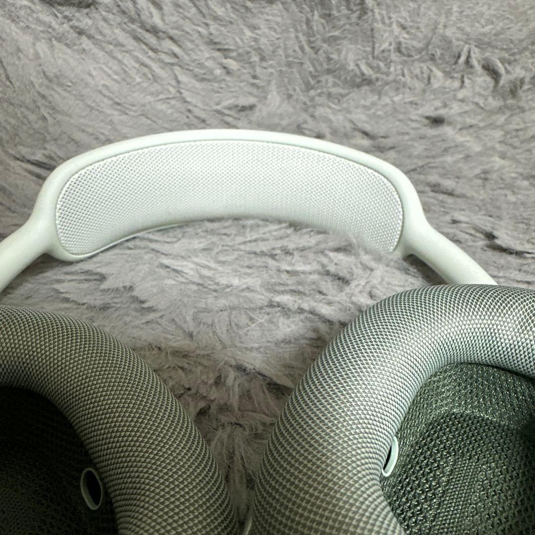 イヤホン Airpods max green