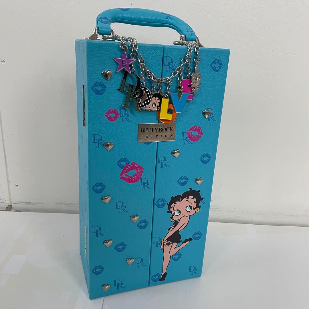 高級シャンパン 限定 未開栓 ベティーロック　ブルー　BOX付 750ml