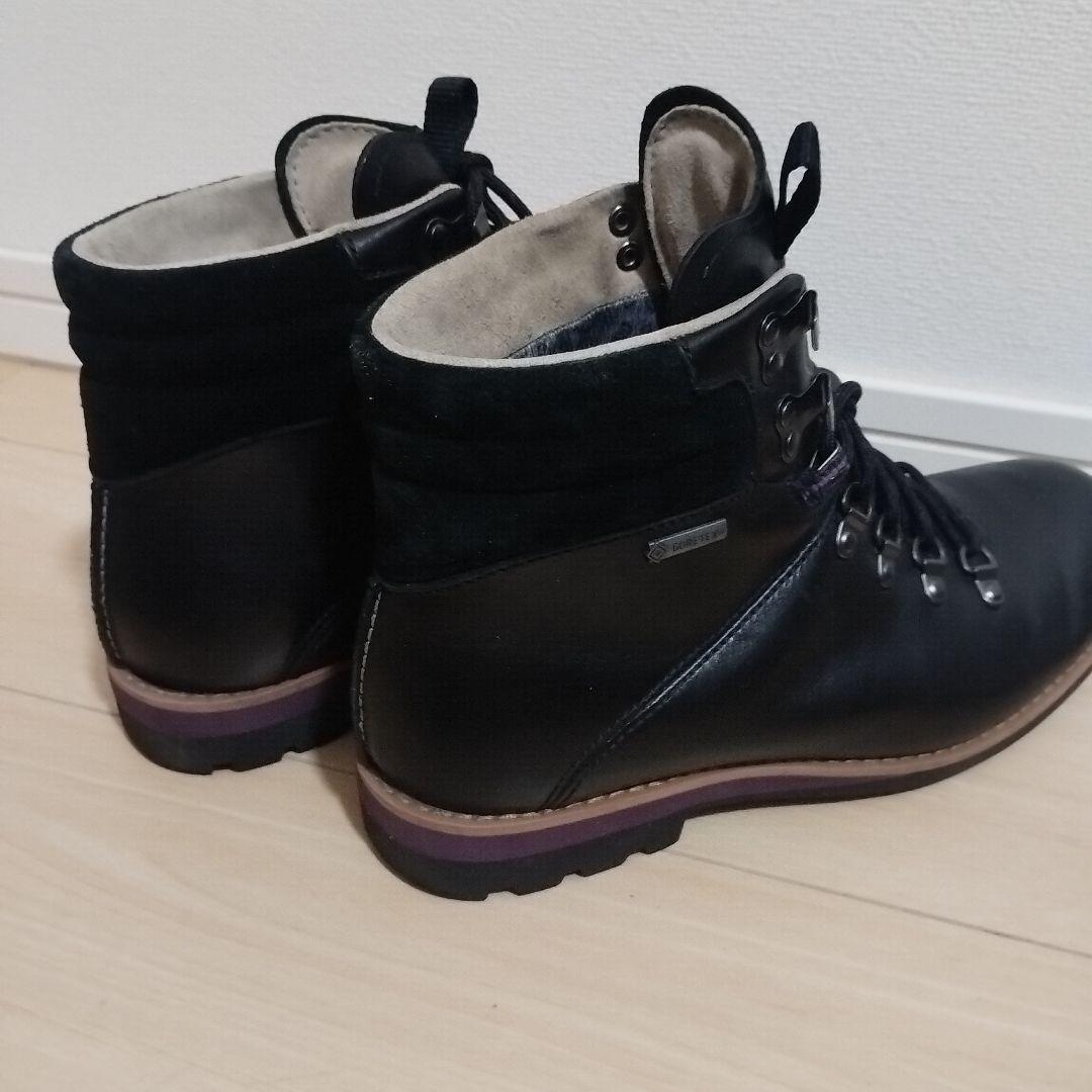 クラークス ゴアテックスレザーブーツ 黒