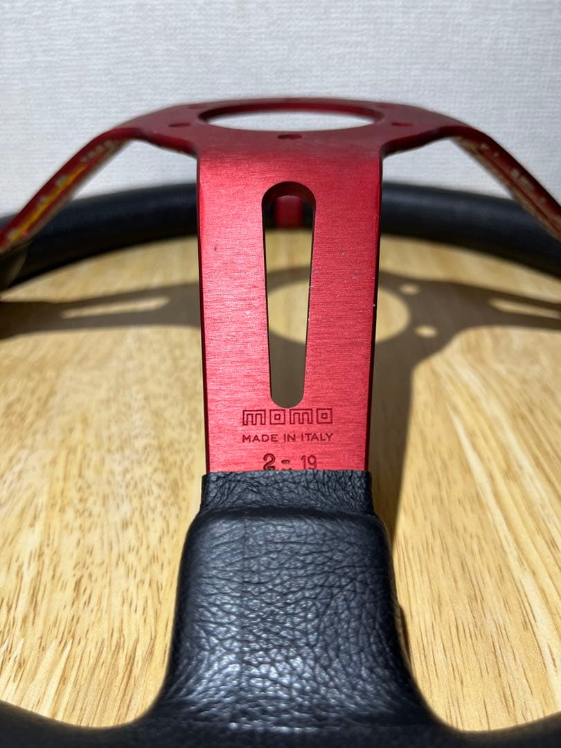 MOMO ULTRA モモ ウルトラ ステアリング　350mm 35π