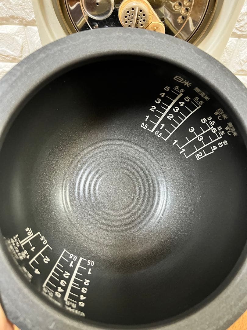 TOSHIBA炊飯器本九釜5.5合炊き◆RC-104VXS