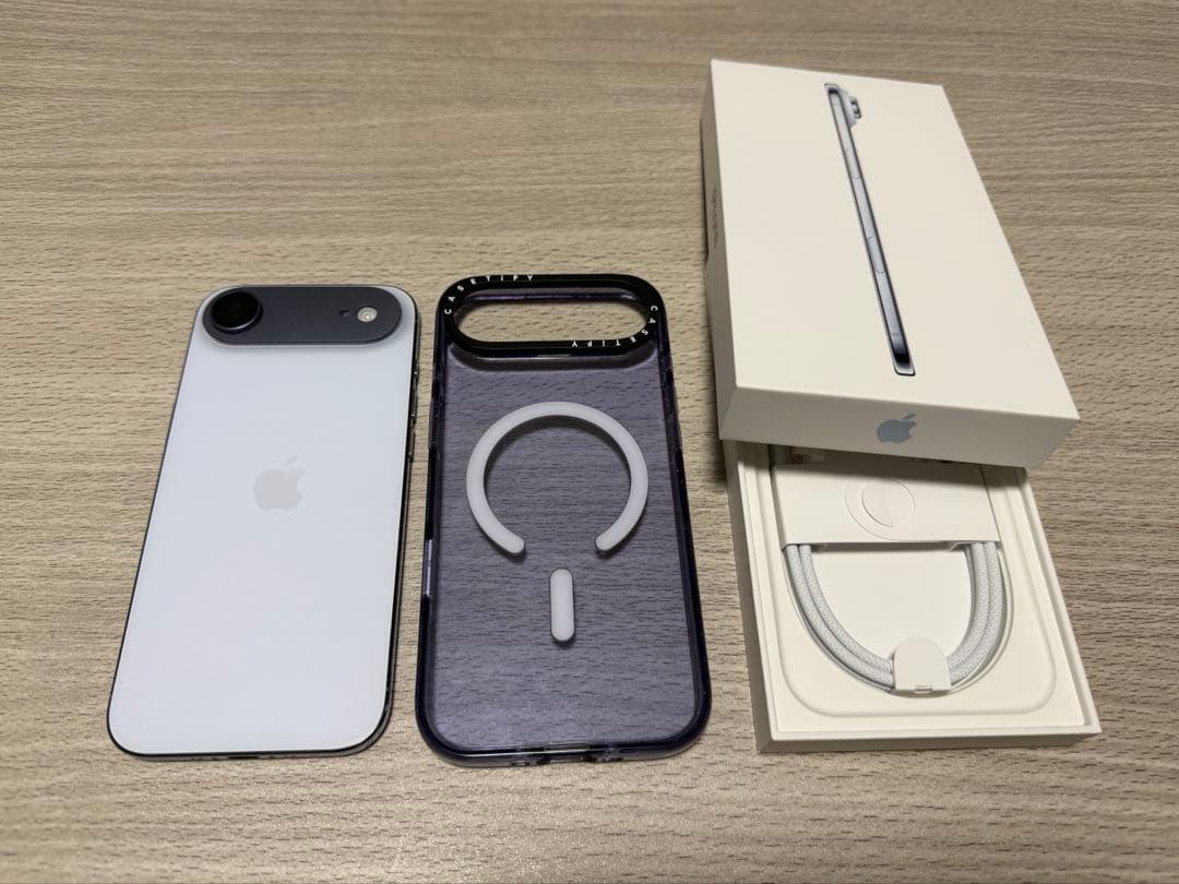 iPhone Air 1TB スカイブルー　casetifyケースセット