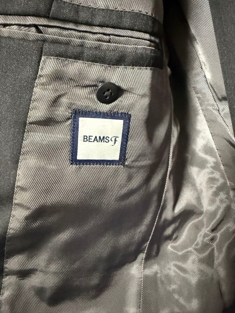 m*2様 BEAMS F ダークグレー スーツ 46 (8R)