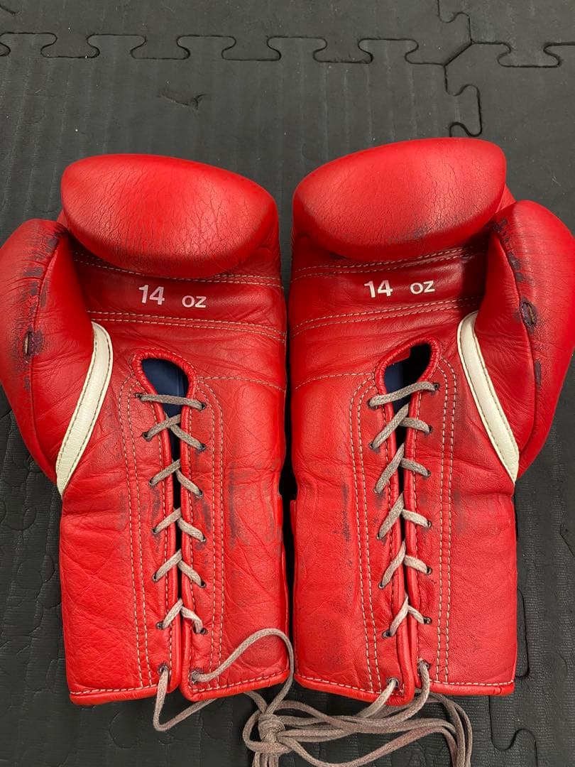 Winning ボクシンググローブ 14 oz 赤