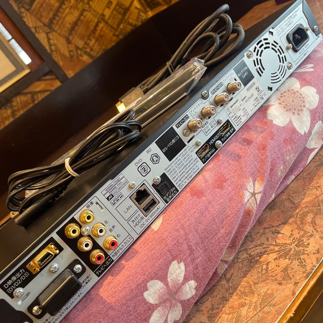 シャープ AQUOS BD-T1100 3番組T録 1000GB 新品リモ等付！