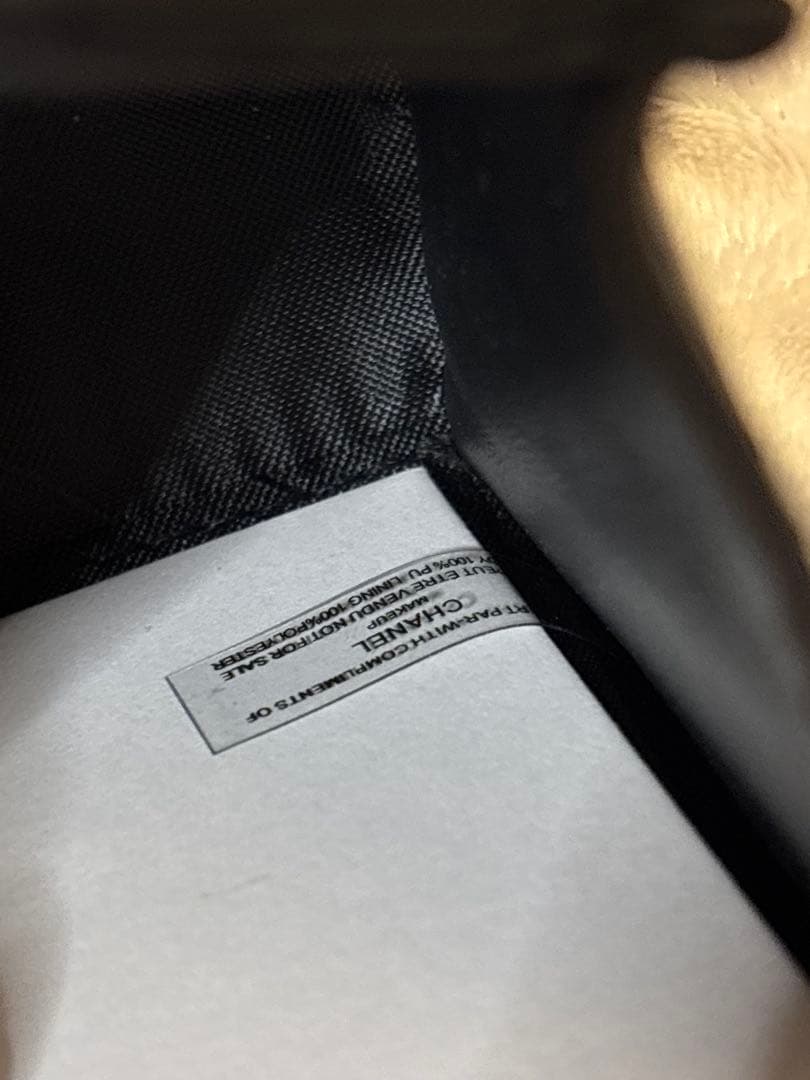 CHANEL ノベルティ ブラックレザーショルダーバッグ