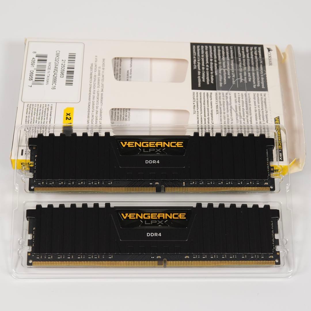DDR4メモリ 32GB(16GB×2) CorsairVengeanceLPX