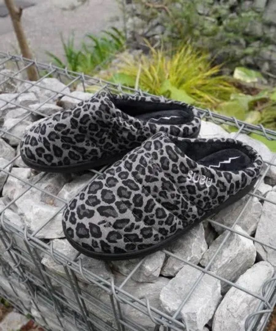 SUBU ヒョウ柄スリッパ グレー 収納袋付き
