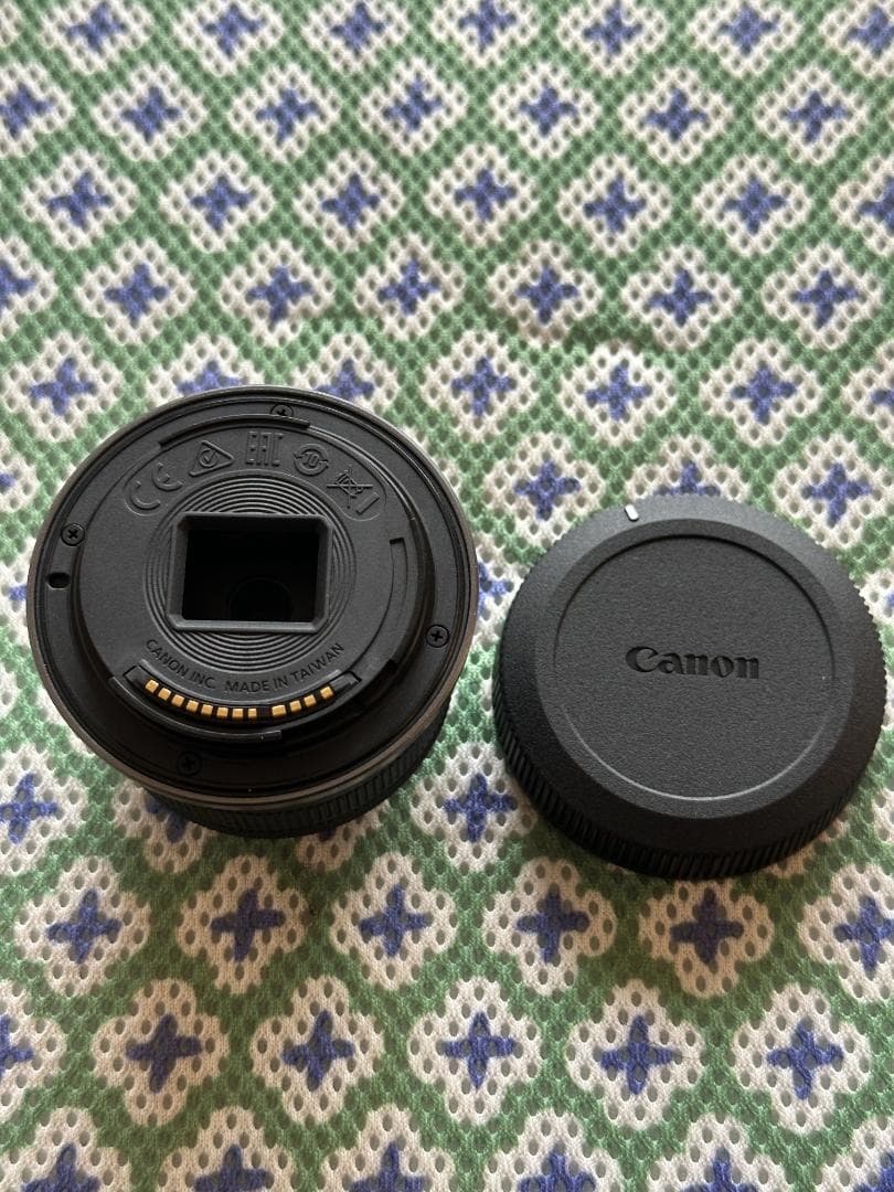 【美品】Canon EOS R50 ダブルズームキット ブラック