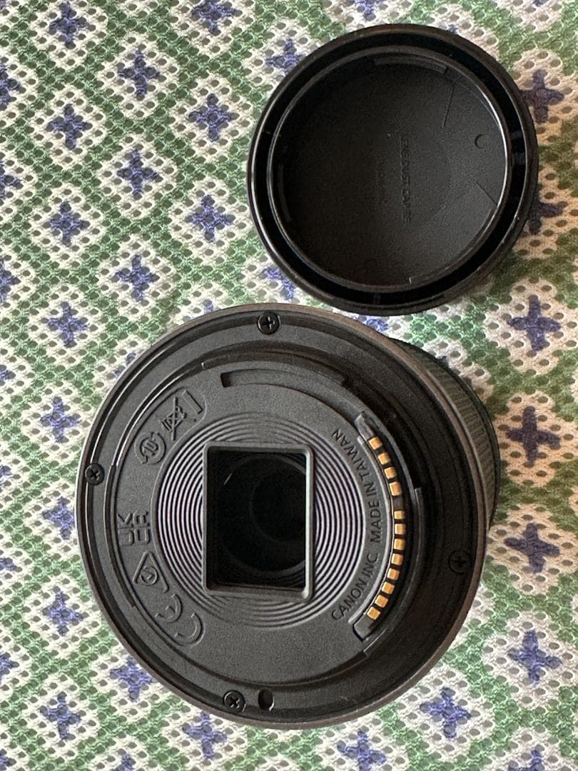 【美品】Canon EOS R50 ダブルズームキット ブラック