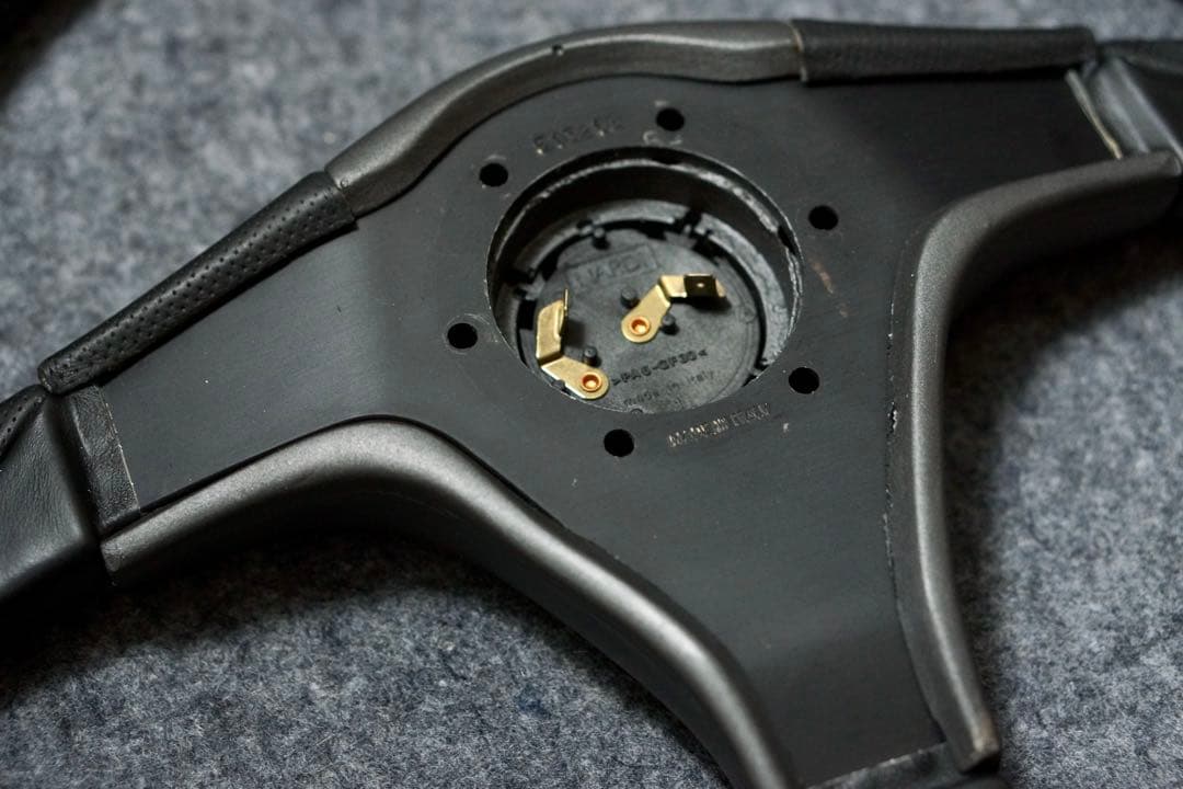 【しの】NARDI ナルディ Z5 36Φ ブラックレザー ステアリング