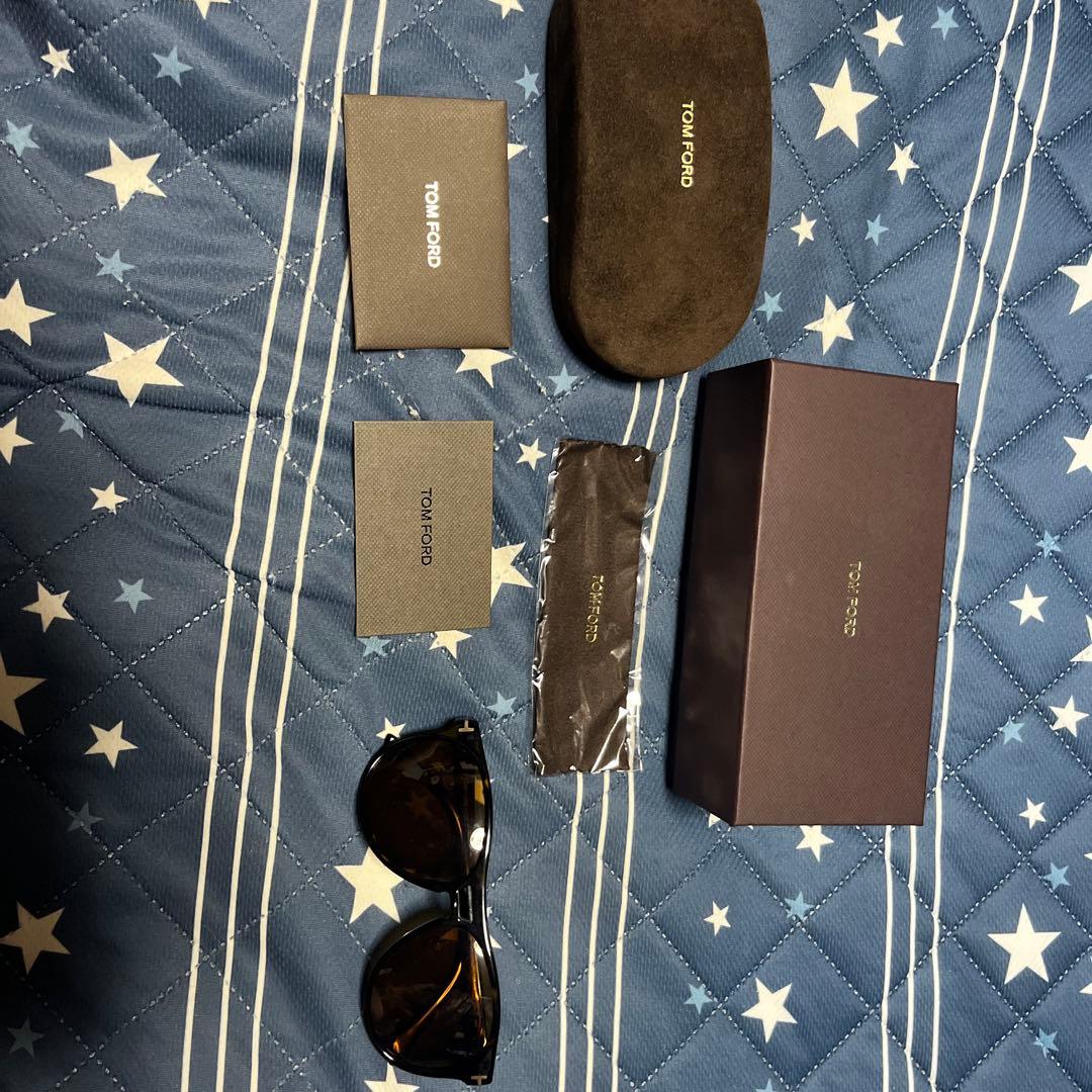 トムフォードサングラス　早い者勝ち！