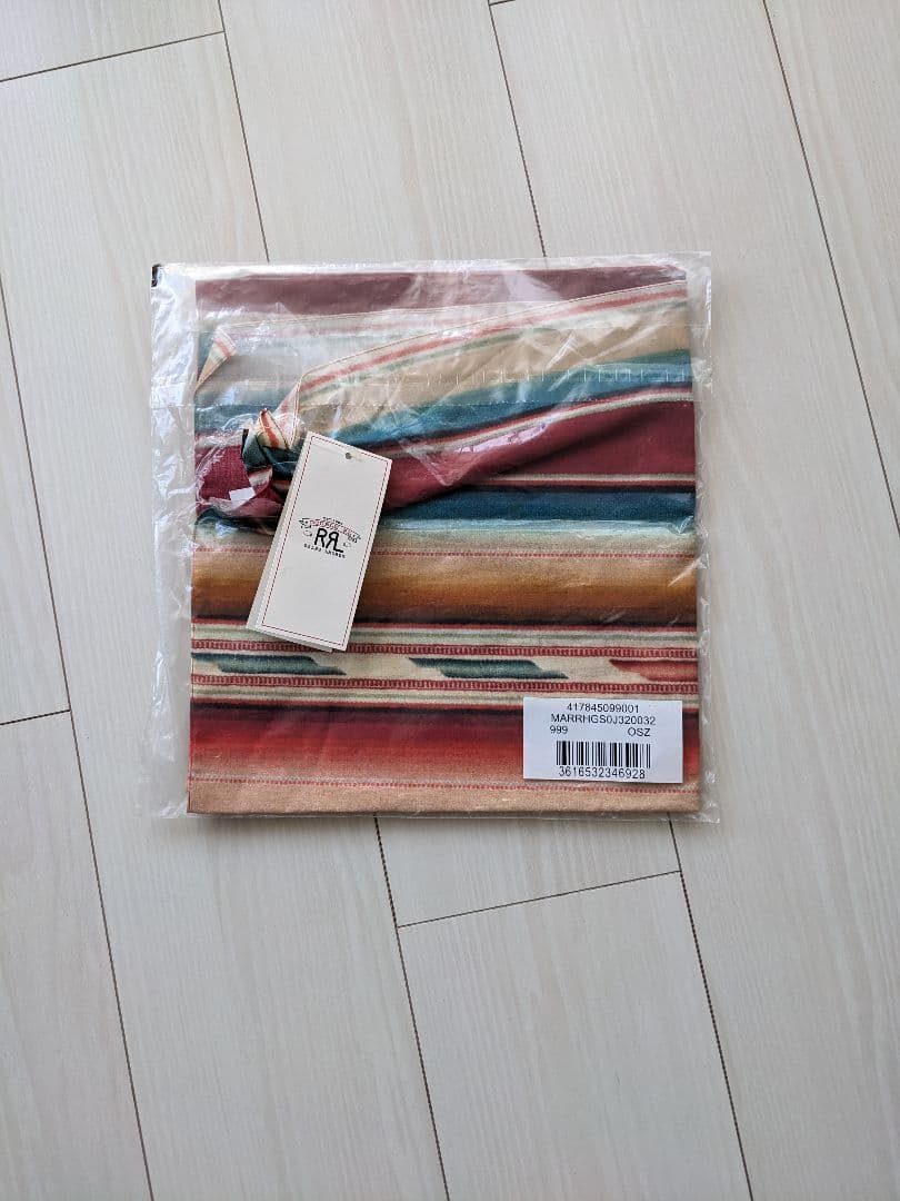 Lea　新品タグつき　ダブルアールエル　イタリア製スカーフ