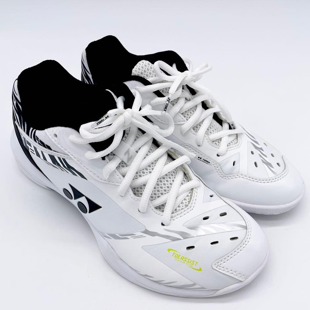 YONEX バドミントンシューズ POWER CUSHION 65Zスポーツ