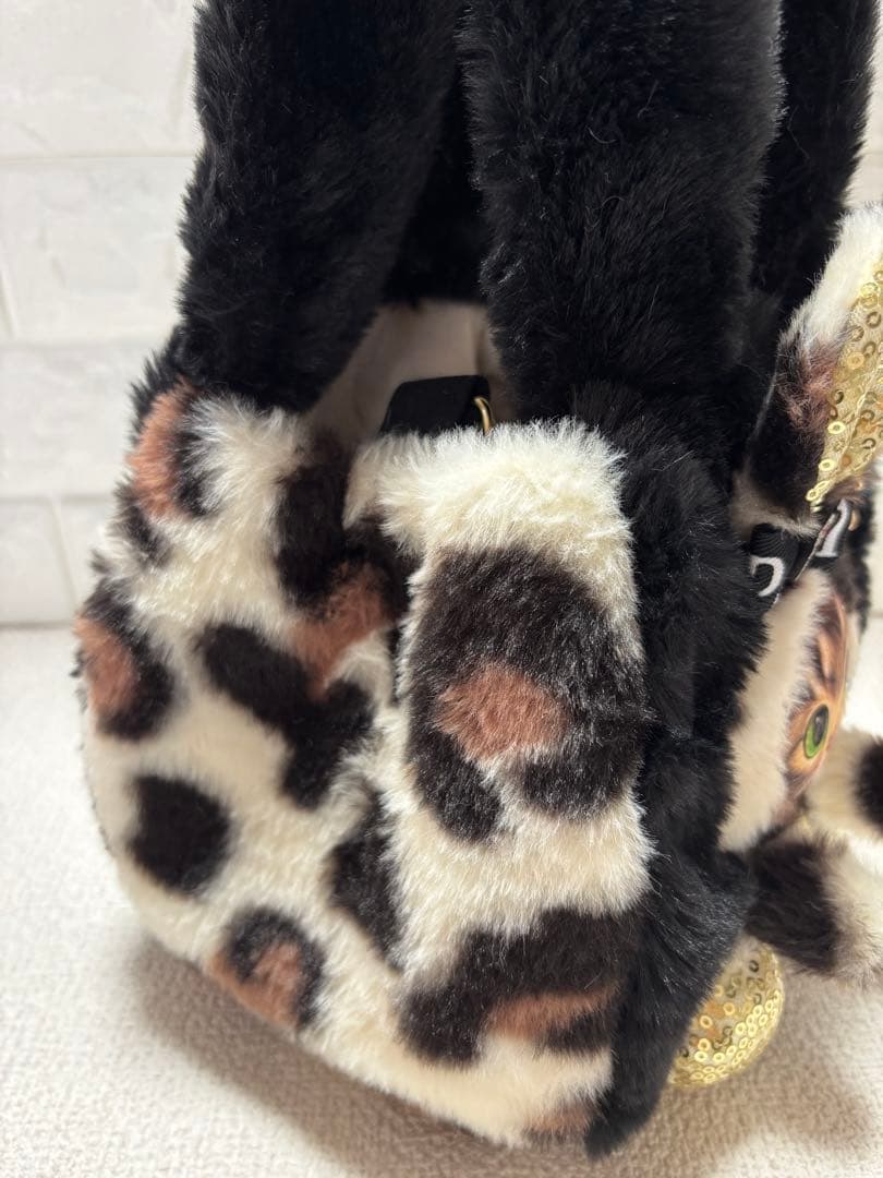 さ*ー様 コヤンイサムチョン　ハンドメイド　ファーバッグ　サンダーちゃん　ヒョウ