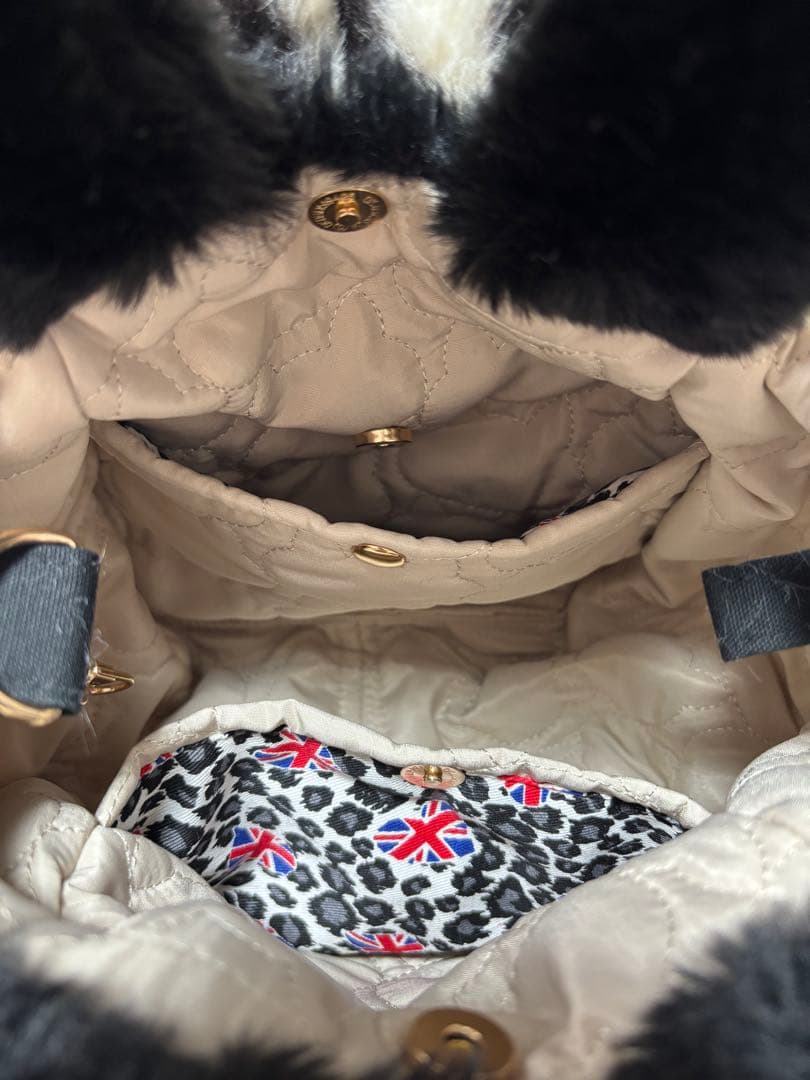 さ*ー様 コヤンイサムチョン　ハンドメイド　ファーバッグ　サンダーちゃん　ヒョウ