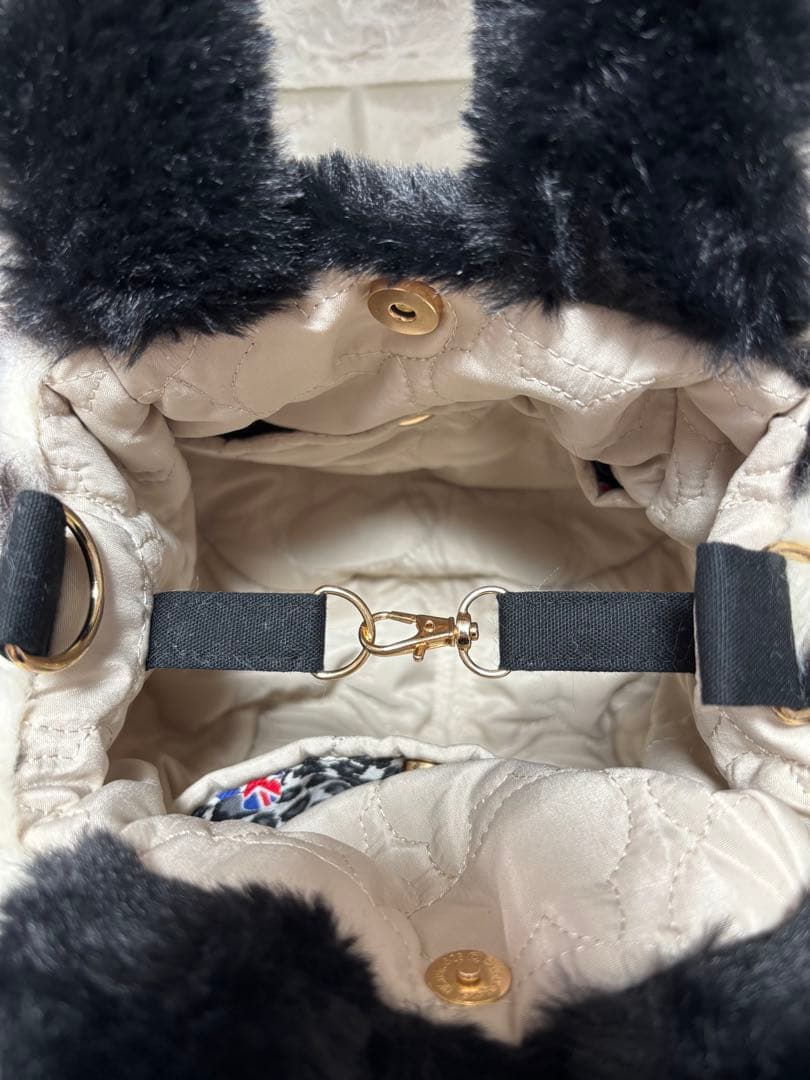 さ*ー様 コヤンイサムチョン　ハンドメイド　ファーバッグ　サンダーちゃん　ヒョウ