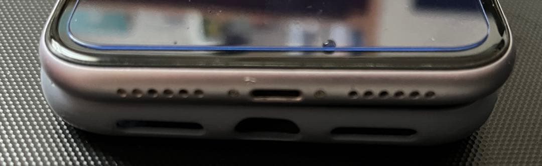 iPhone11 64GB SIMフリー 付属品未使用 フィルム新品　ケース付き