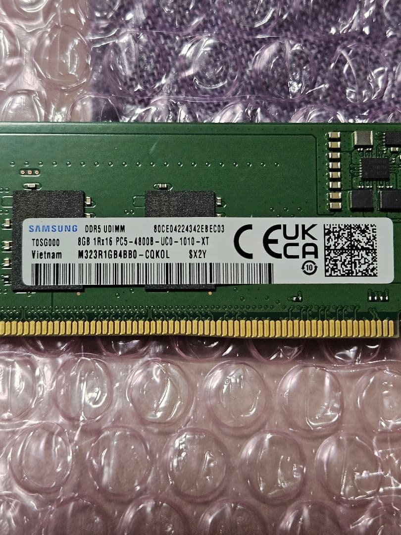 SAMSUNG 8GB DDR5 UDIMM PC5-4800B メモリ