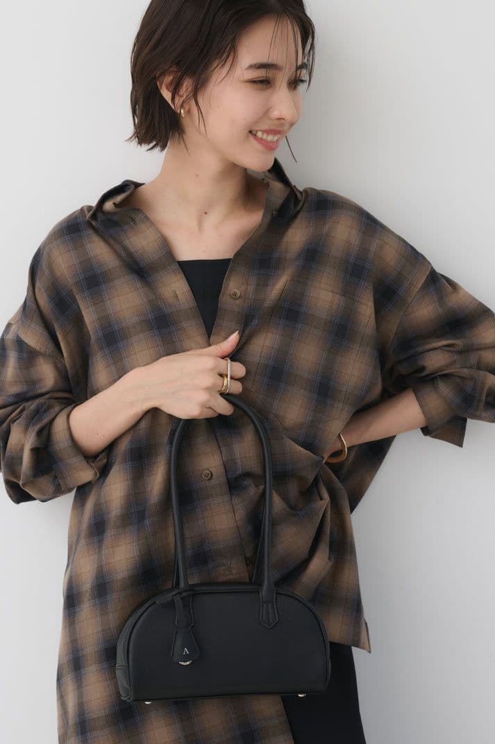 【未使用】LOVSTTOKYOAppleHalf-MoonBostonBag