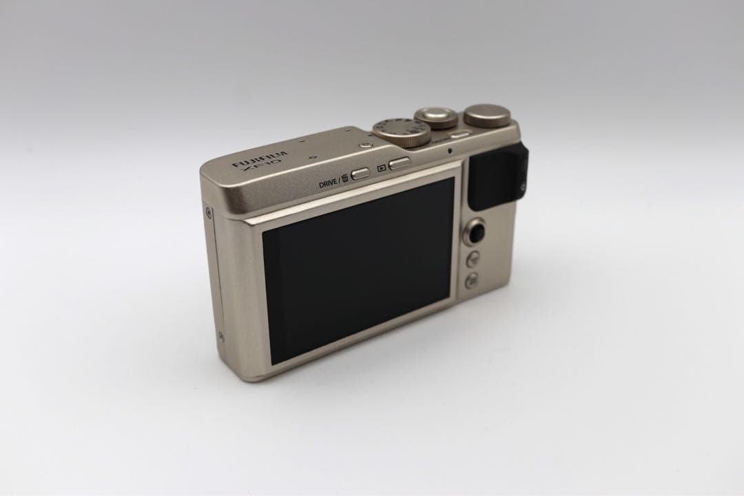 美品【FUJIFILM】XF10 FUJINON EBC 18.5mm F2.8