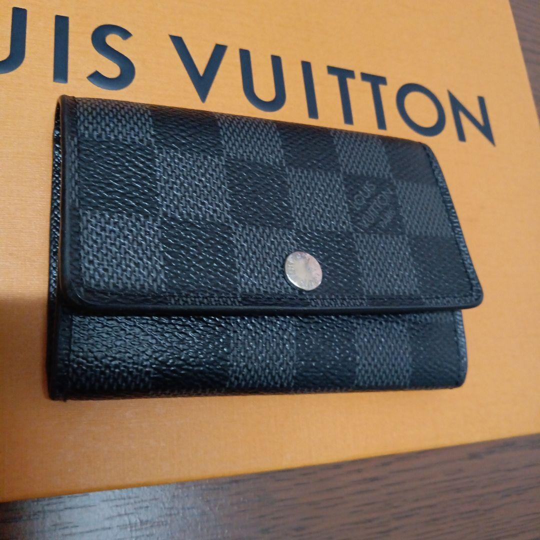 ルイ・ヴィトン。美品ダミエグラフィット、ミルテックレ6連キーケース