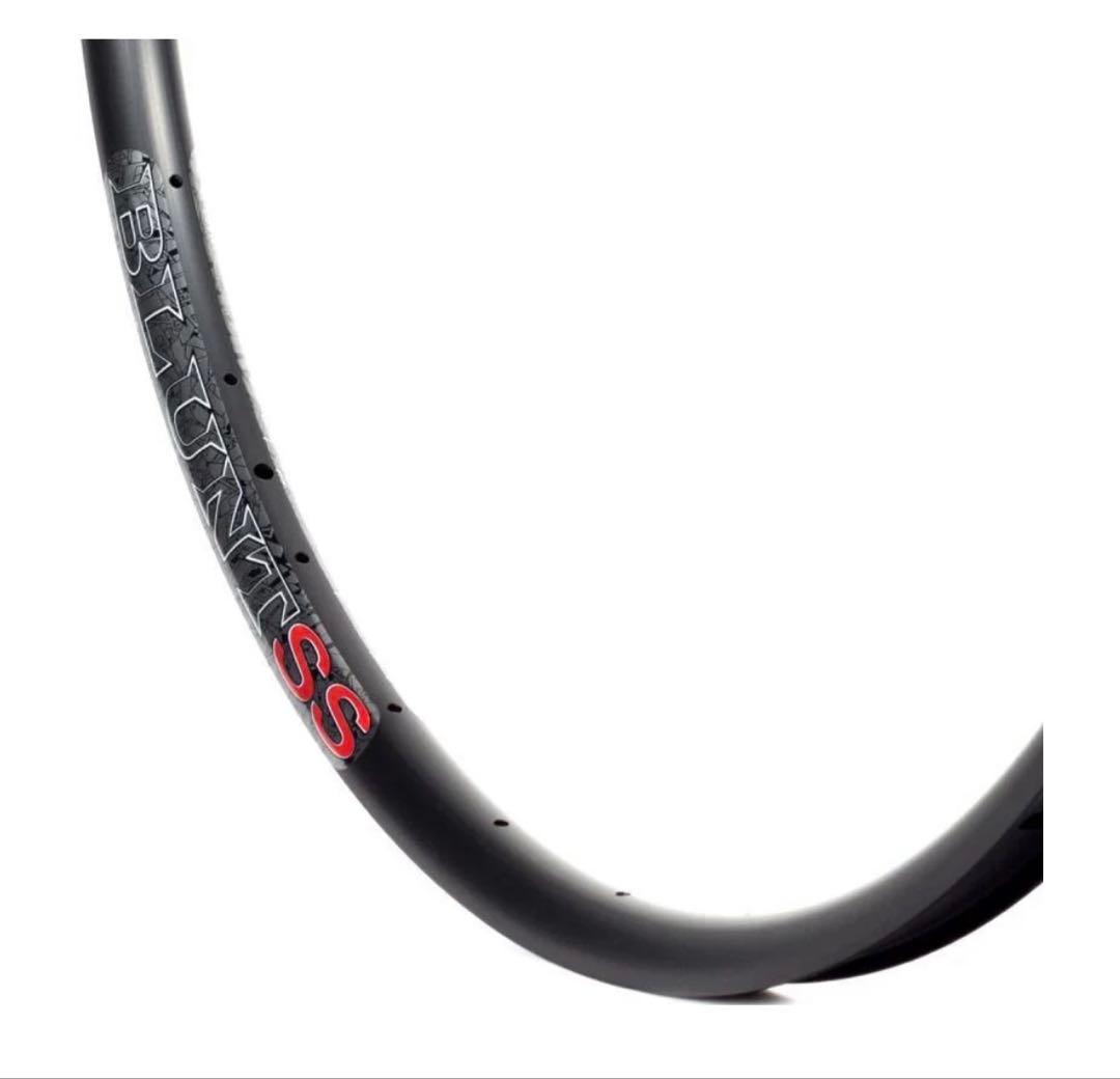 セット　27.5 velocity blunt ssリム