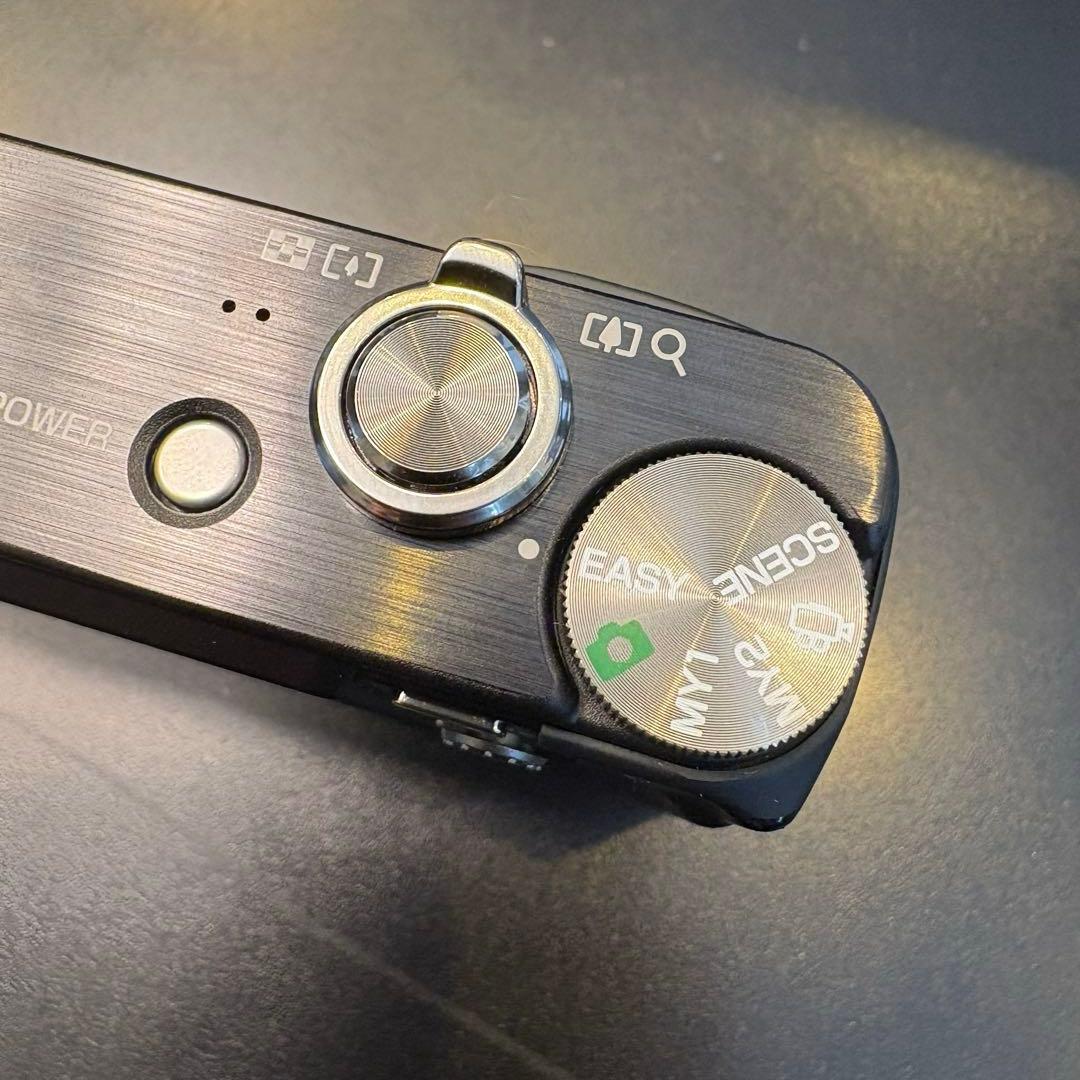 美品　RICOH R10 ブラック コンパクトデジタルカメラ