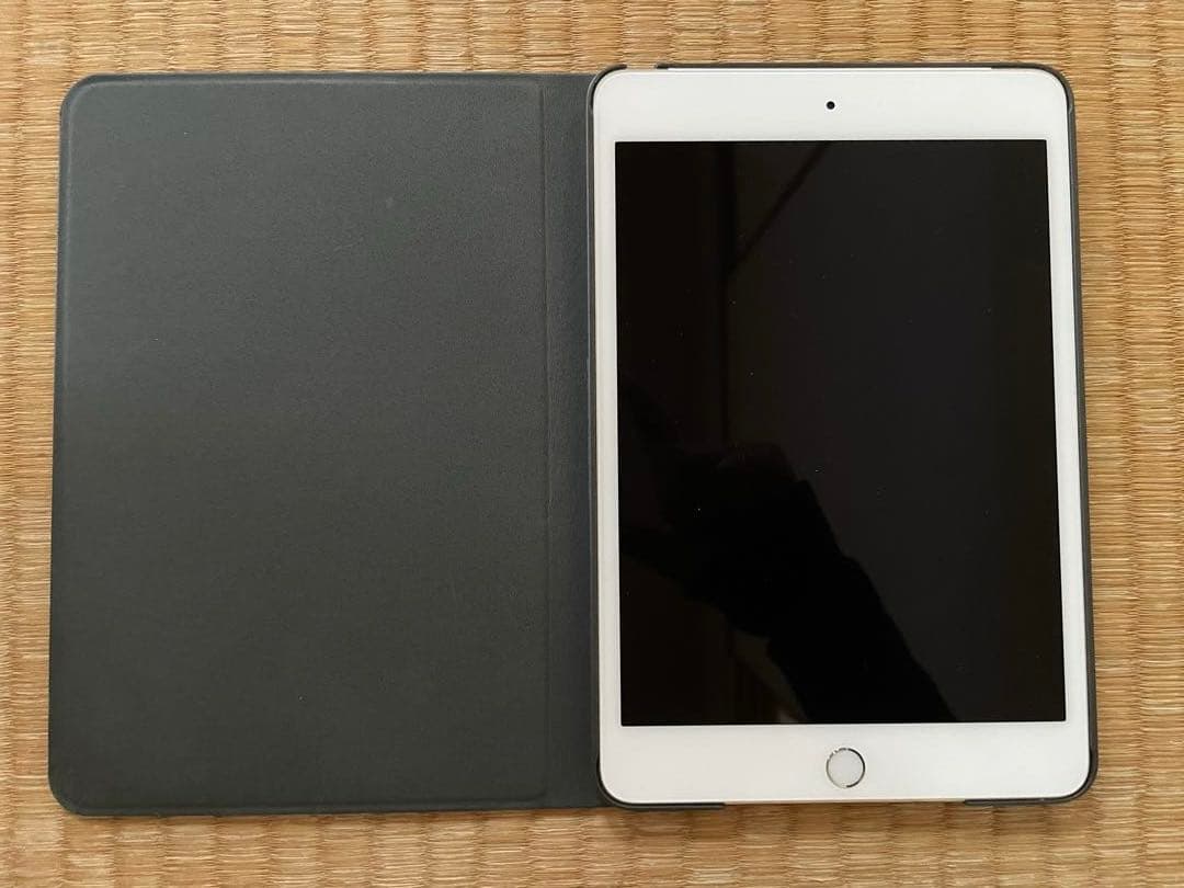 ★超美品★iPad mini 4 セルラー 128GB シルバー 容量97%