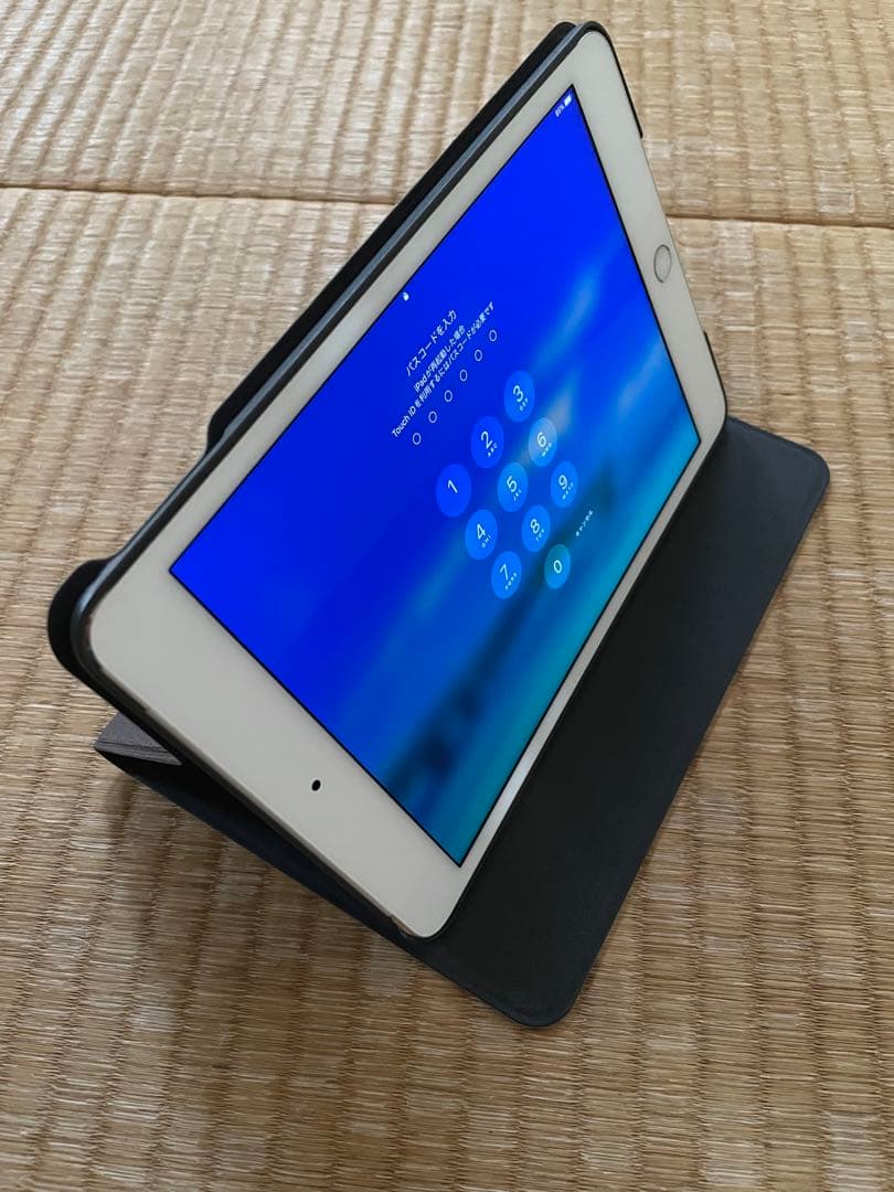 ★超美品★iPad mini 4 セルラー 128GB シルバー 容量97%